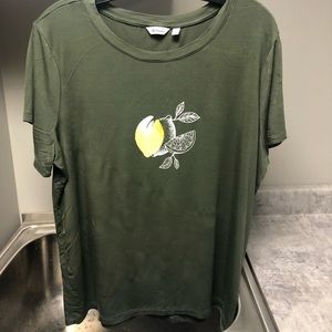 Ladies reitmans large lemon fresh tshirt top